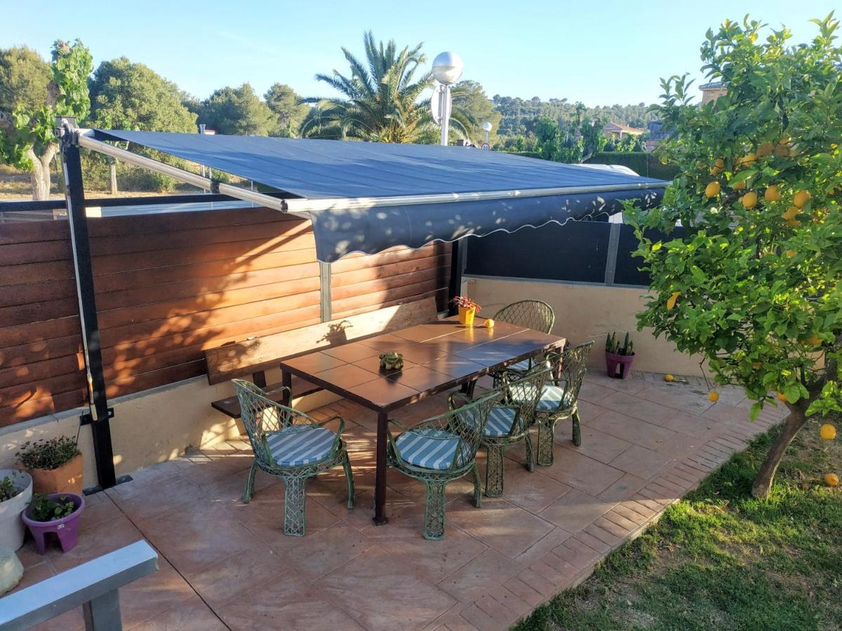 Adosado Con Jardin En Los Xalets De Salou Luaran gambar