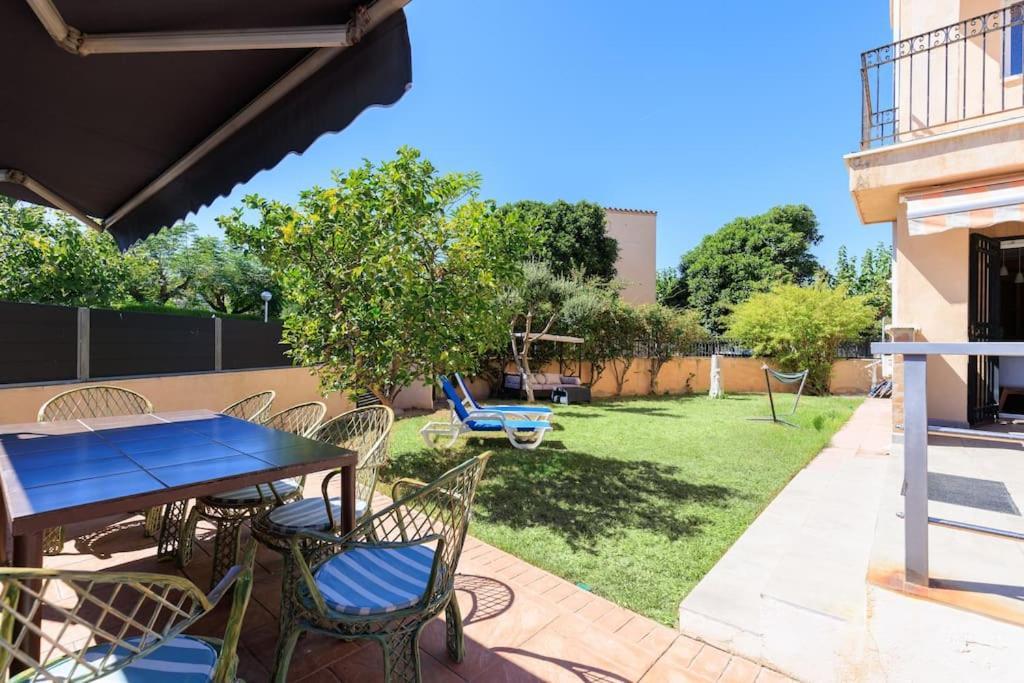Adosado Con Jardin En Los Xalets De Salou Luaran gambar